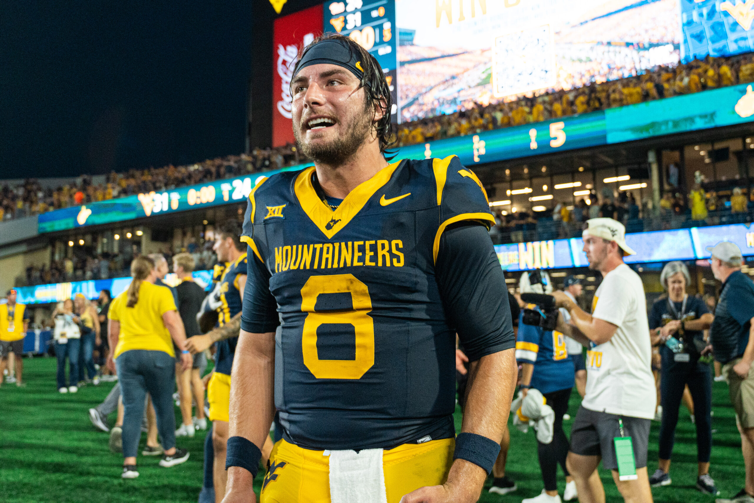 Former WVU starting quarterback transfers to Northwestern